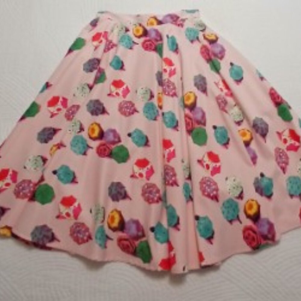 Vintage Tatyana Pink Rainy Day Umbrella Print Skirt.